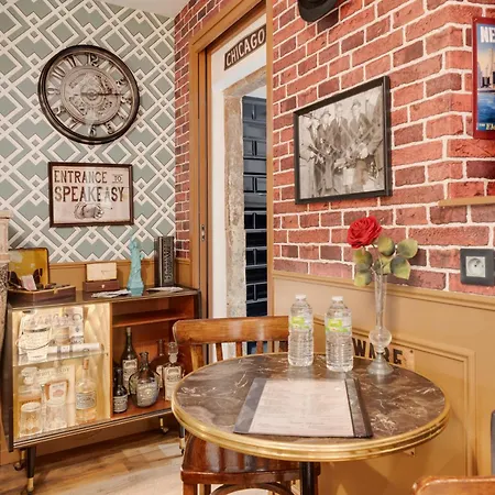 La Planque D'al Capone Apartment *